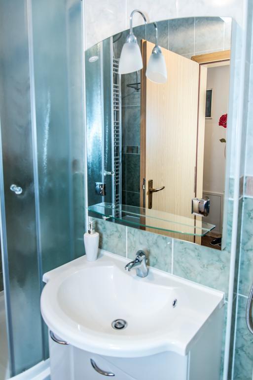 Apartment Flores Όσιγιεκ Εξωτερικό φωτογραφία